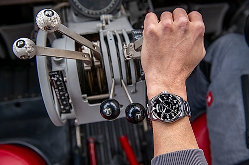 Hamilton Khaki Pilot Day Date Auto H64615735 4
