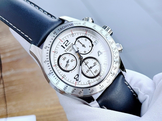 Tissot V8 Quartz Chronograph T039.417.16.037.02 4