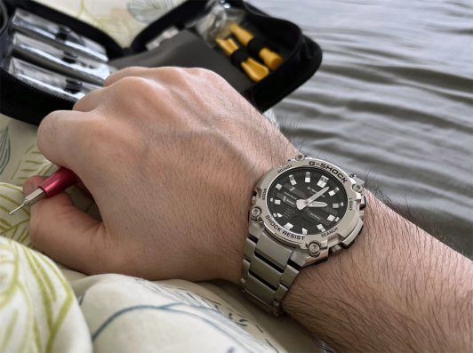 Casio G Shock GST B600D 1A 4